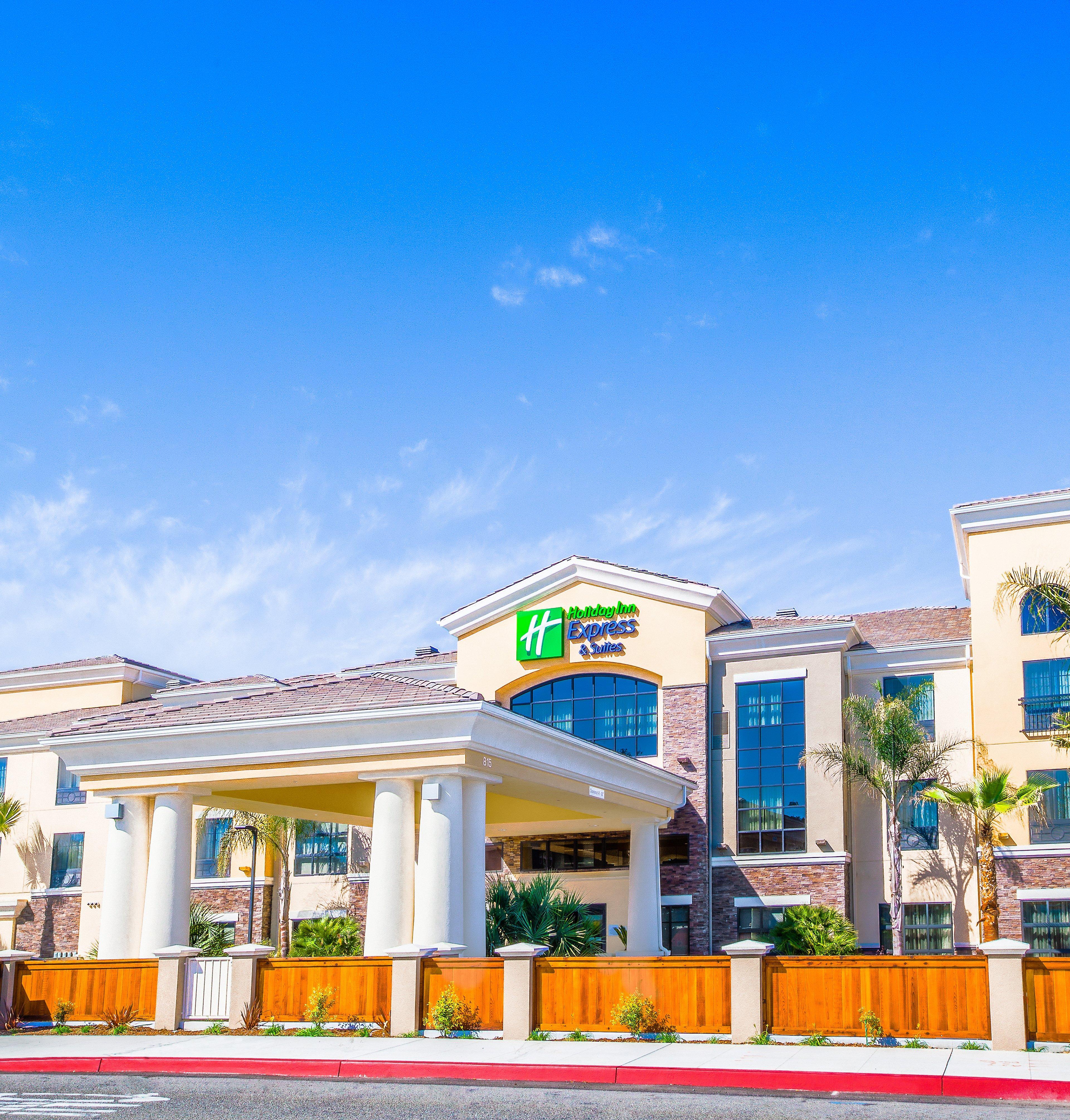 Holiday Inn Express & Suites Eureka By Ihg Exterior foto