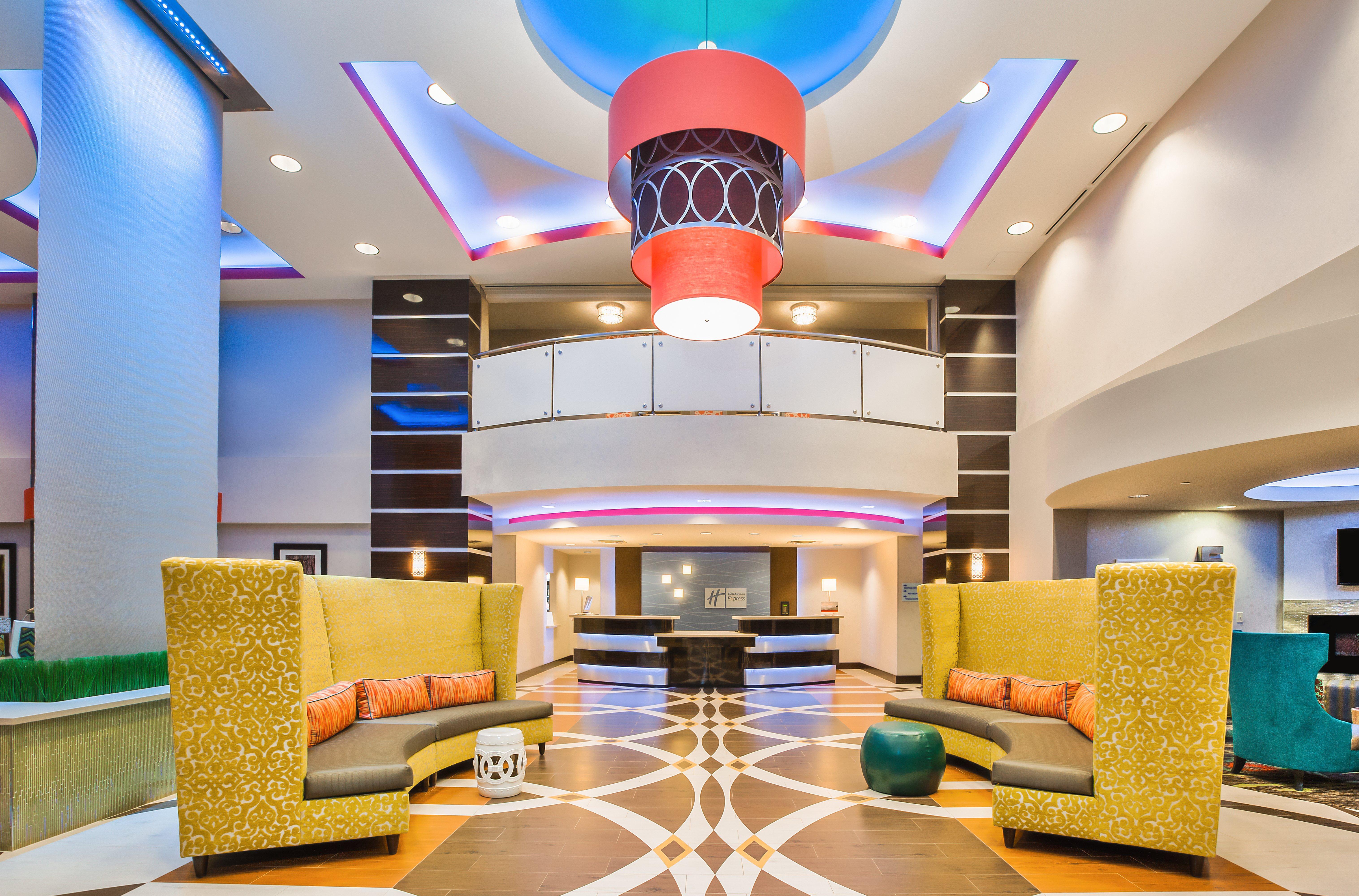 Holiday Inn Express & Suites Eureka By Ihg Exterior foto