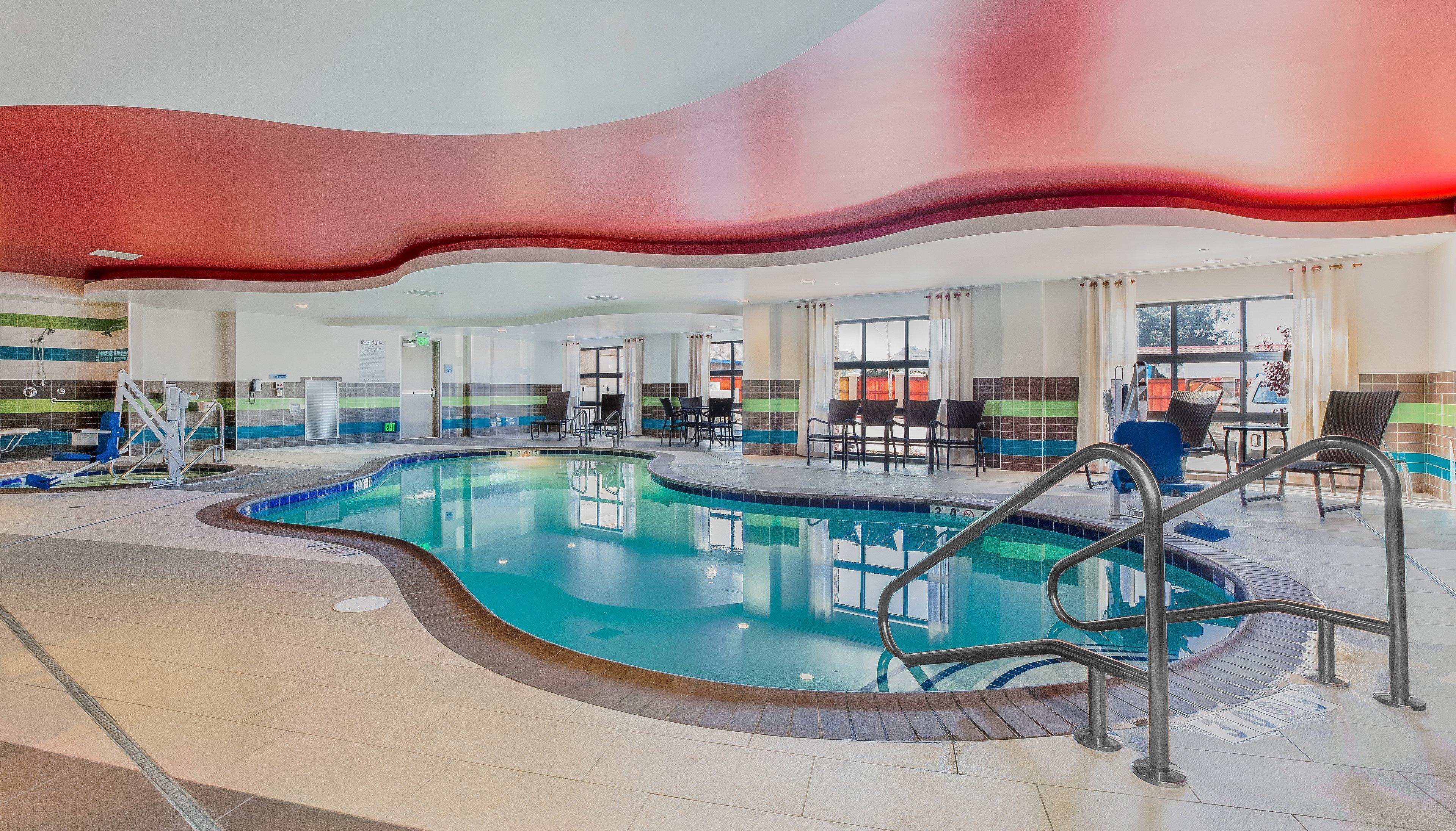 Holiday Inn Express & Suites Eureka By Ihg Exterior foto